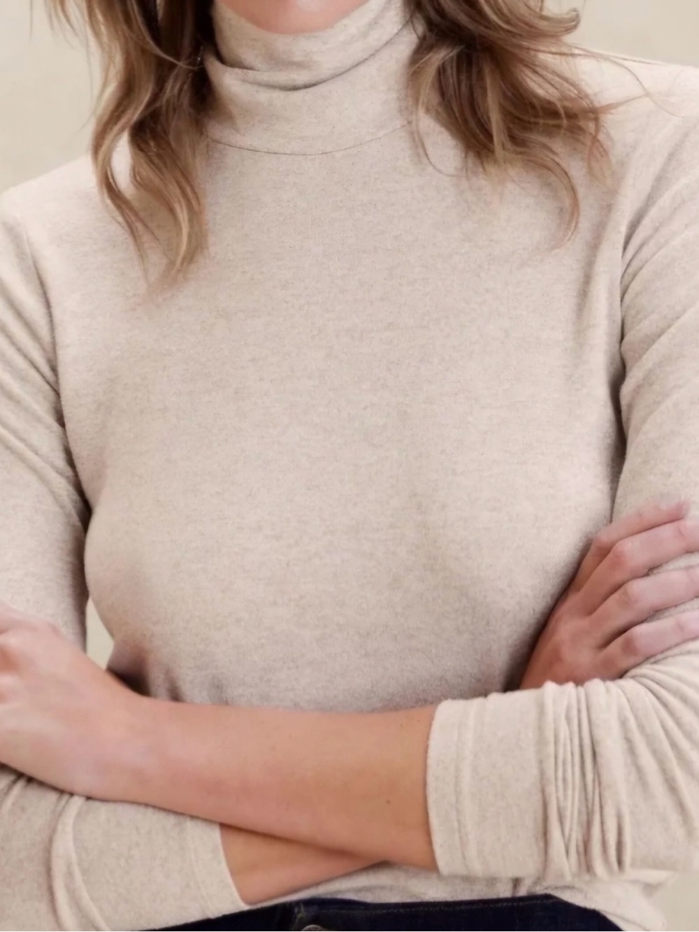 Banana Republic Oatmeal Ruche Turtleneck Size Large